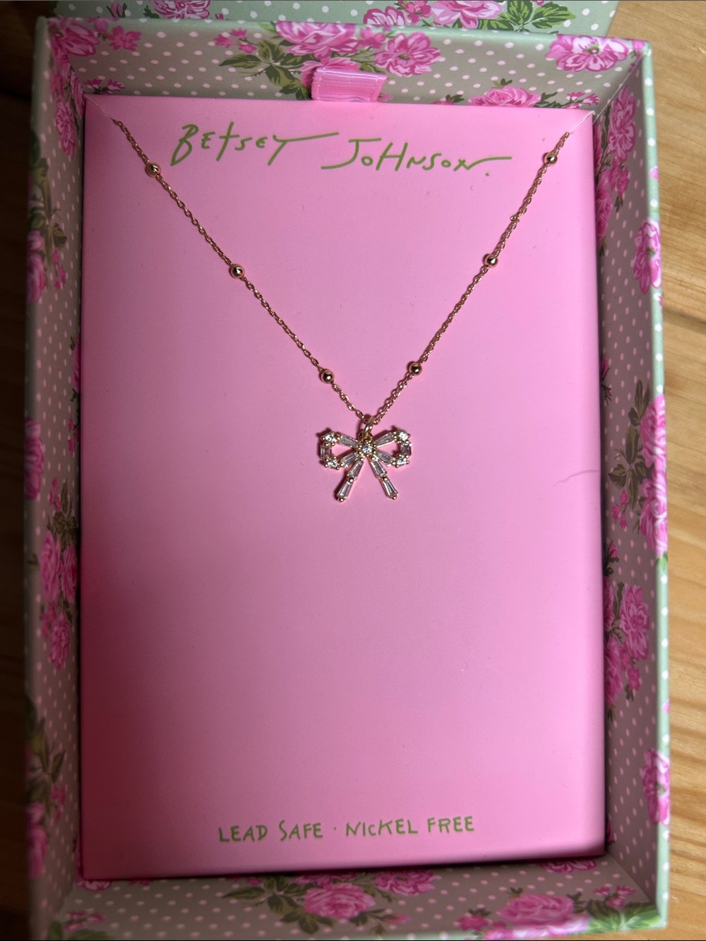 Betsey Johnson Dainty Crystal Baguette Bow Tie Ribbon Necklace.NIB/NWT - Picture 6 of 9